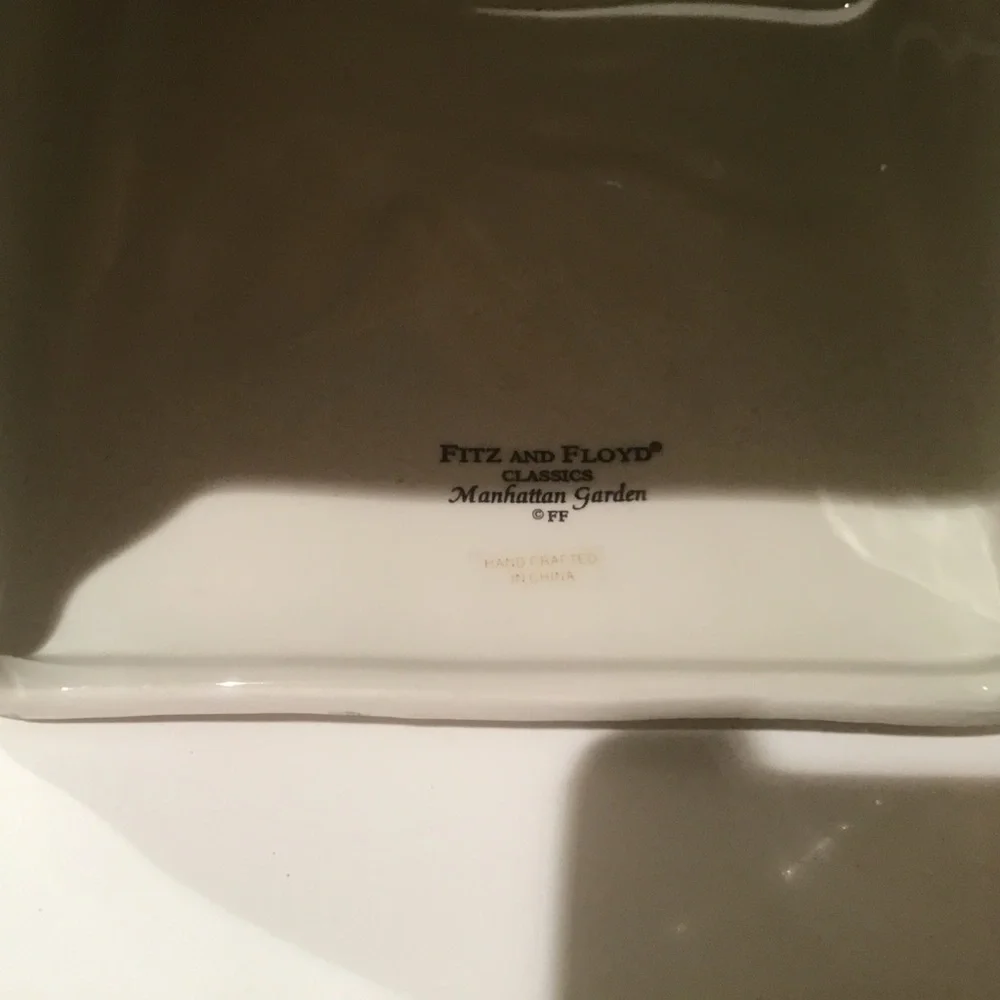 Fitz and Floyd Classics Manhattan Garden‎ Collection Square Tissue Box Cover EUC